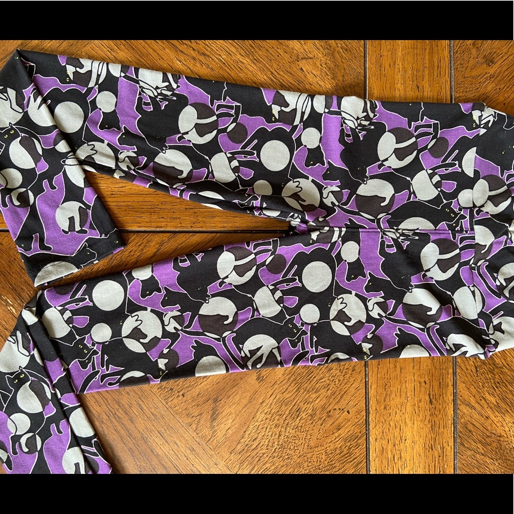 L/XL (sizes 7-12) Kids Leggings - LuLaRoe. New